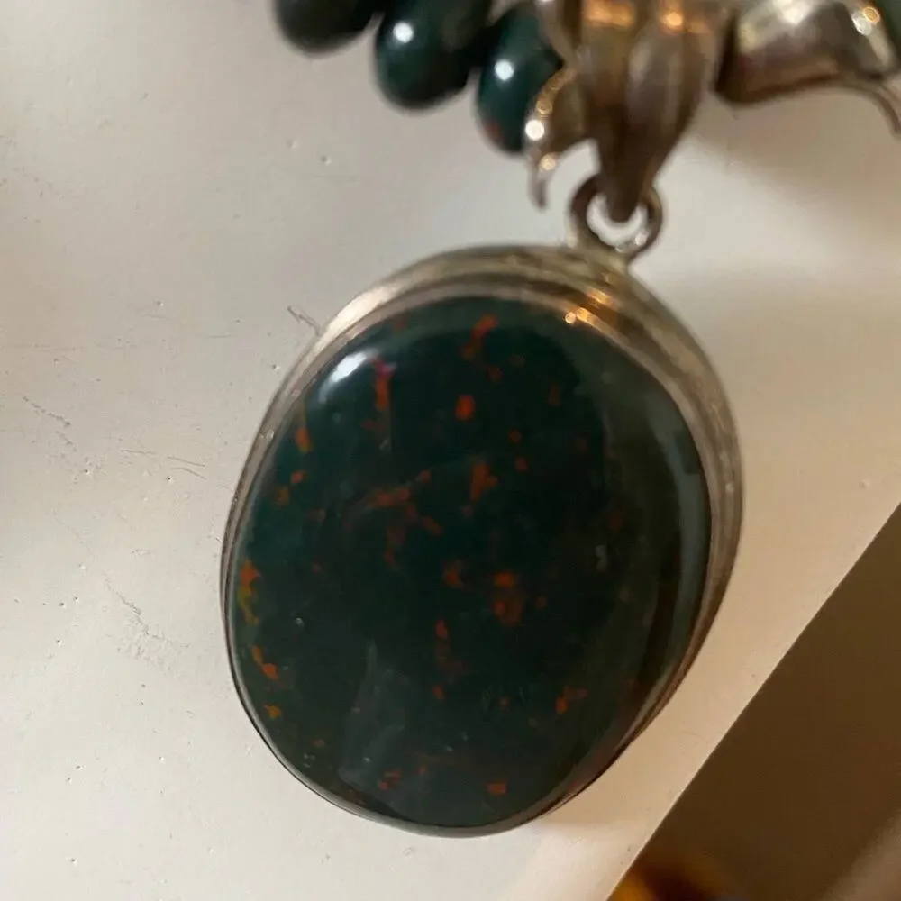 Vintage bloodstone sterling silver beaded pendant necklace - Picture 6 of 10